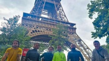 photo of the fundraisers arriving in Paris Eiffel Tower